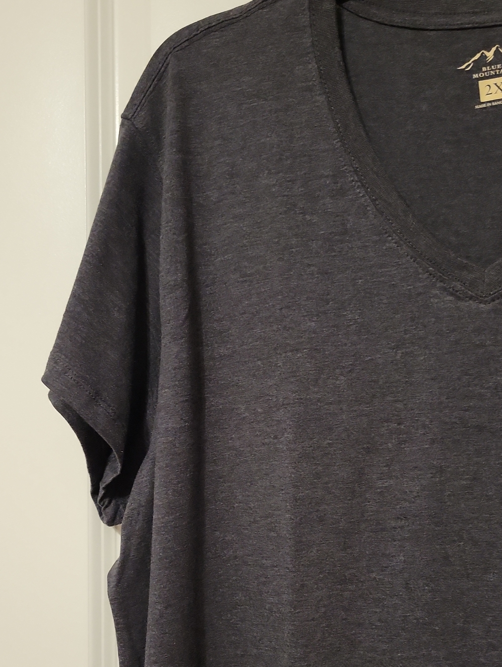 Blue Mountain Women's V-neck, Gray, Black, & Blue, 2X, T-shirts. NWT. - Picture 2 of 11